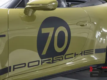 PORSCHE 992 911 GTS Spirit 70  Inno Lift Clubleder Bose