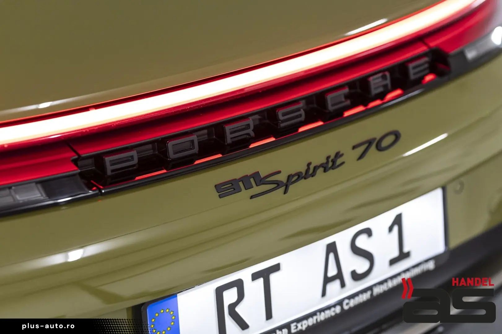 PORSCHE 992 911 GTS Spirit 70  Inno Lift Clubleder Bose