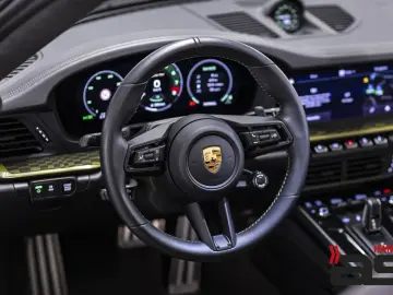 PORSCHE 992 911 GTS Spirit 70  Inno Lift Clubleder Bose