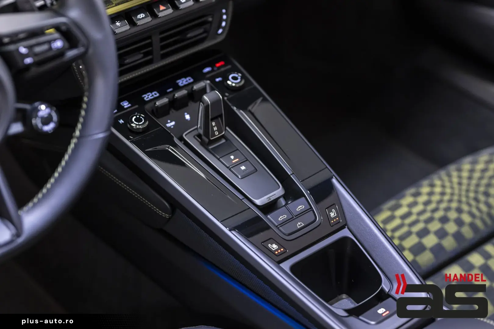 PORSCHE 992 911 GTS Spirit 70  Inno Lift Clubleder Bose
