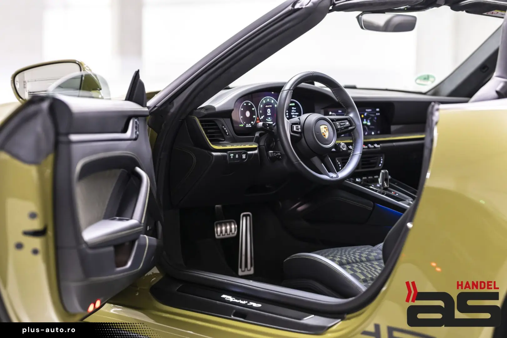 PORSCHE 992 911 GTS Spirit 70  Inno Lift Clubleder Bose