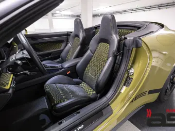 PORSCHE 992 911 GTS Spirit 70  Inno Lift Clubleder Bose