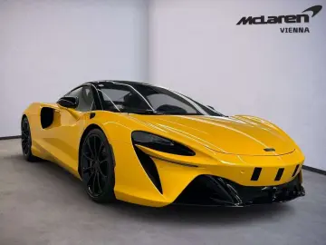 McLaren Artura Artura Spider   MSO Volcano Yellow   1. B