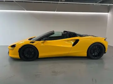 McLaren Artura Artura Spider   MSO Volcano Yellow   1. B