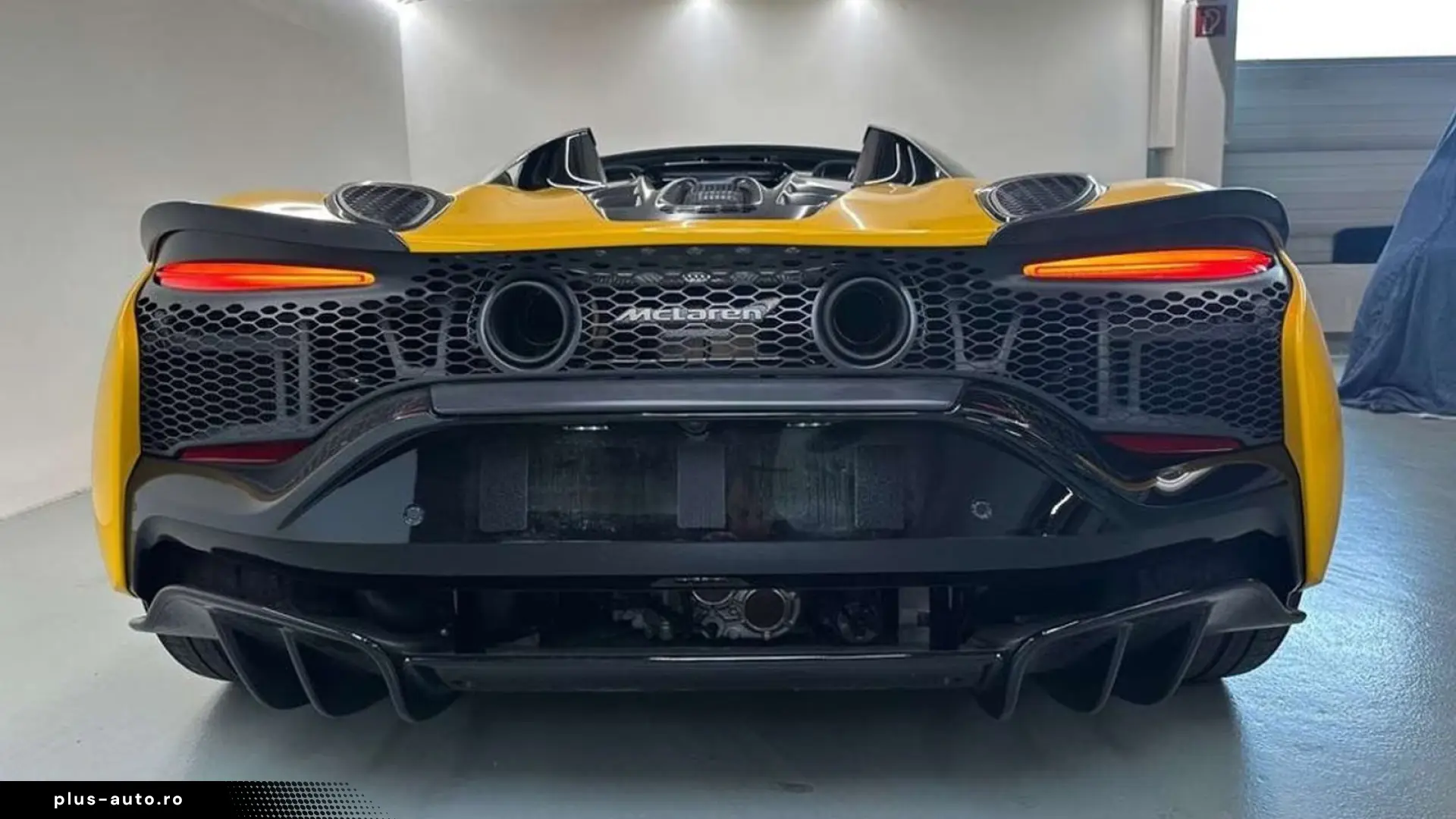 McLaren Artura Artura Spider   MSO Volcano Yellow   1. B