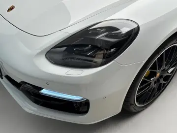 Porsche Panamera 4 GTS