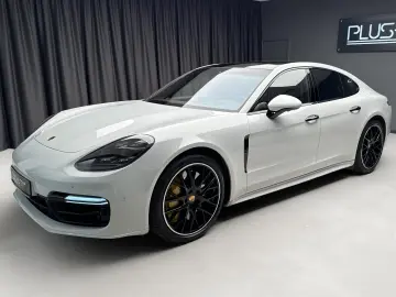 Porsche Panamera 4 GTS