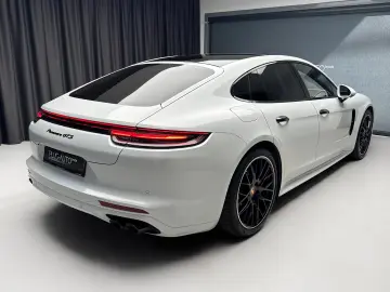 Porsche Panamera 4 GTS