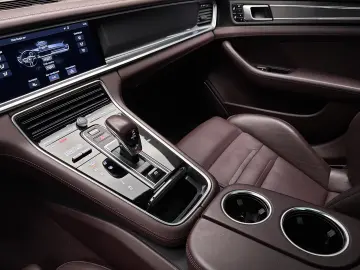 Porsche Panamera 4 GTS