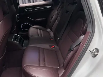 Porsche Panamera 4 GTS