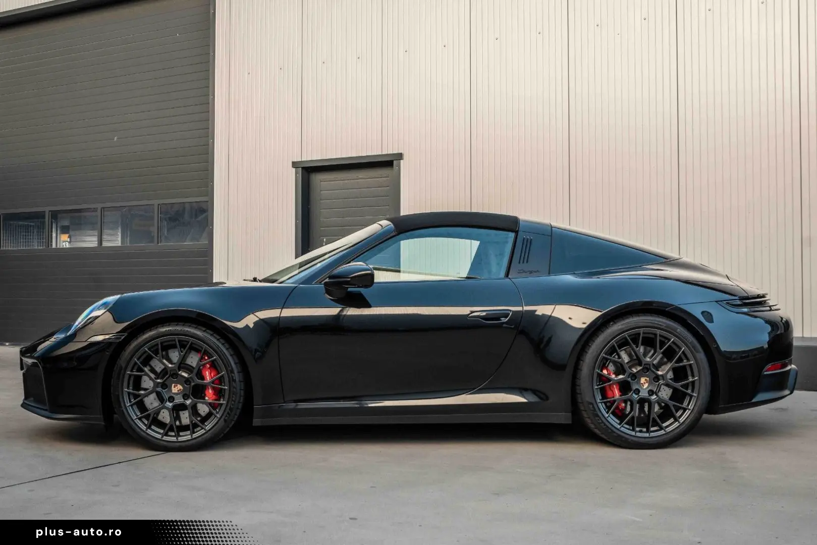 PORSCHE 992.2 4 GTS Targa Lift Bose Garantie