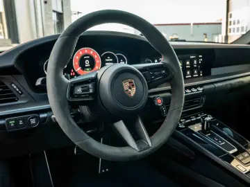 PORSCHE 992.2 4 GTS Targa Lift Bose Garantie