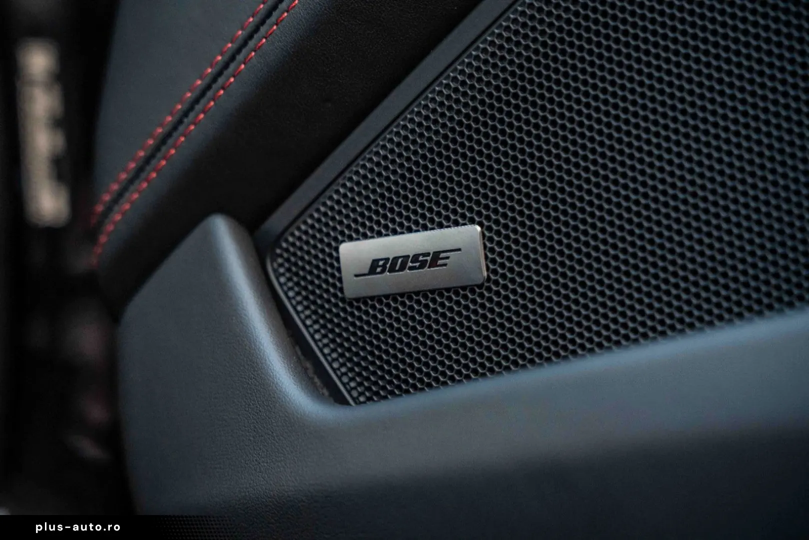 PORSCHE 992.2 4 GTS Targa Lift Bose Garantie