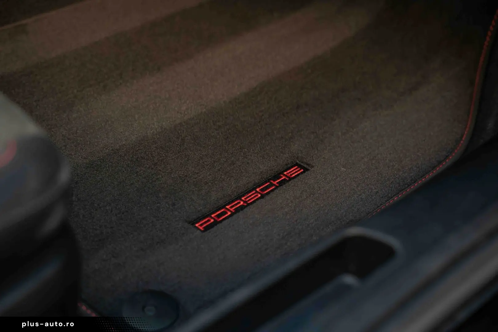 PORSCHE 992.2 4 GTS Targa Lift Bose Garantie