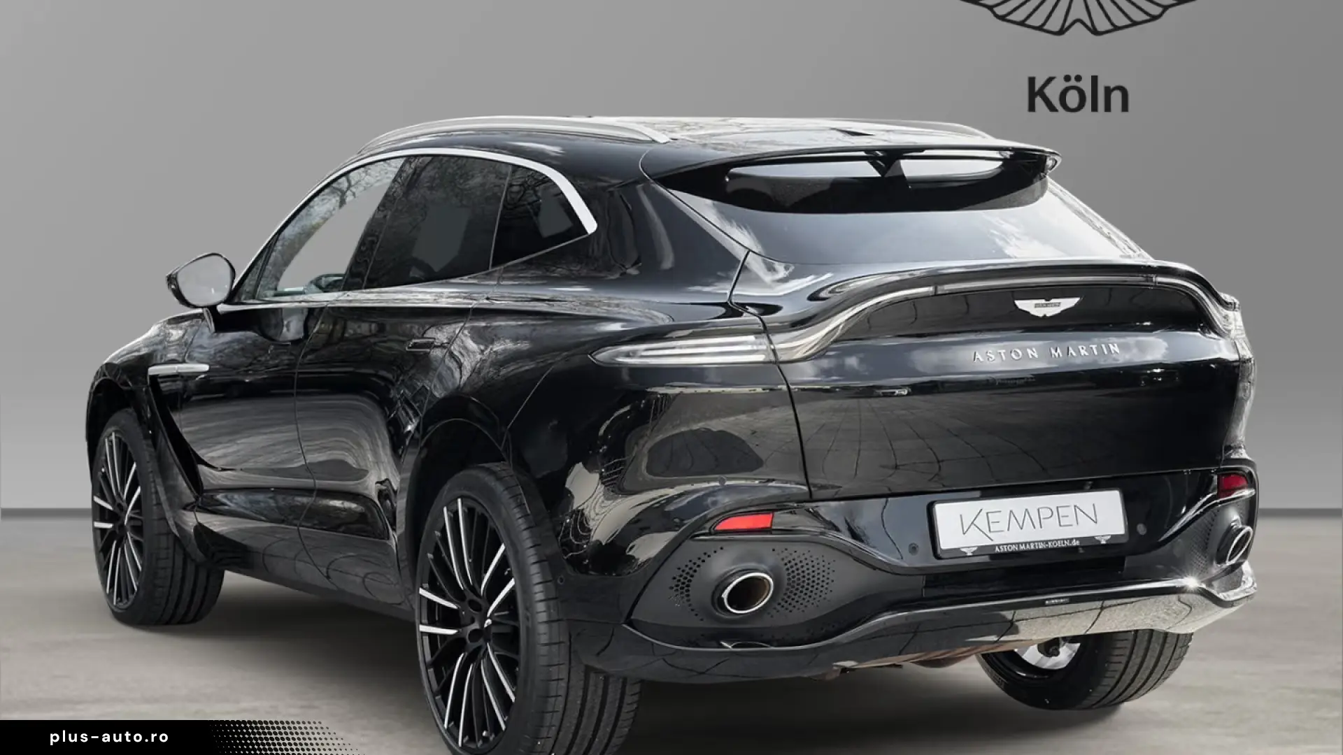 Aston Martin DBX 550  Jet Black   Onyx Black