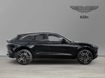 Aston Martin DBX 550  Jet Black   Onyx Black