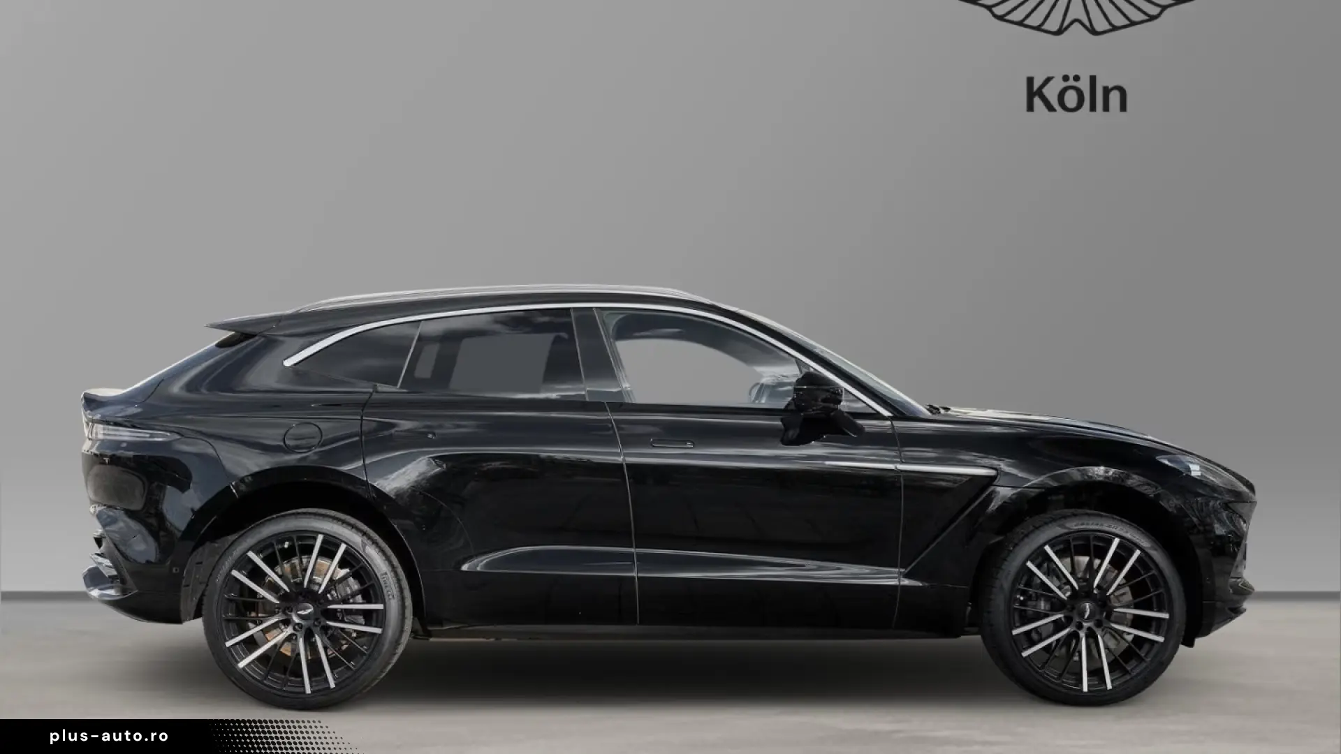 Aston Martin DBX 550  Jet Black   Onyx Black