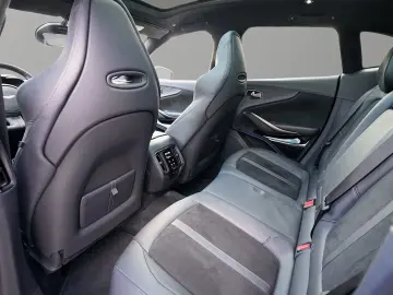 Aston Martin DBX 550  Jet Black   Onyx Black