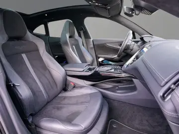 Aston Martin DBX 550  Jet Black   Onyx Black