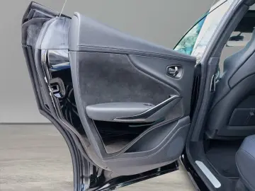 Aston Martin DBX 550  Jet Black   Onyx Black