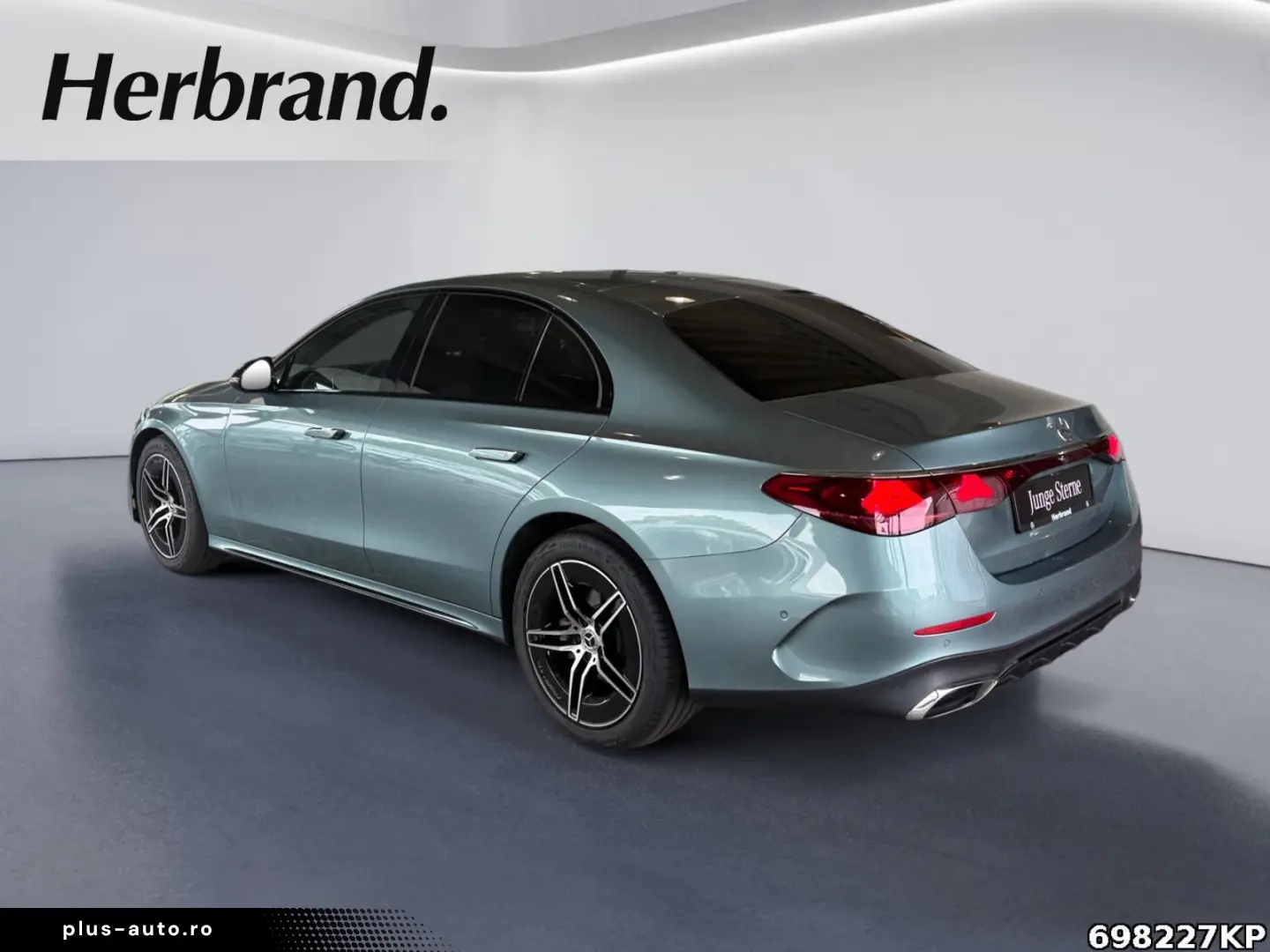 MERCEDES-BENZ E 220 d AMG AHK Night Totw. Kamera Amb&hellip;