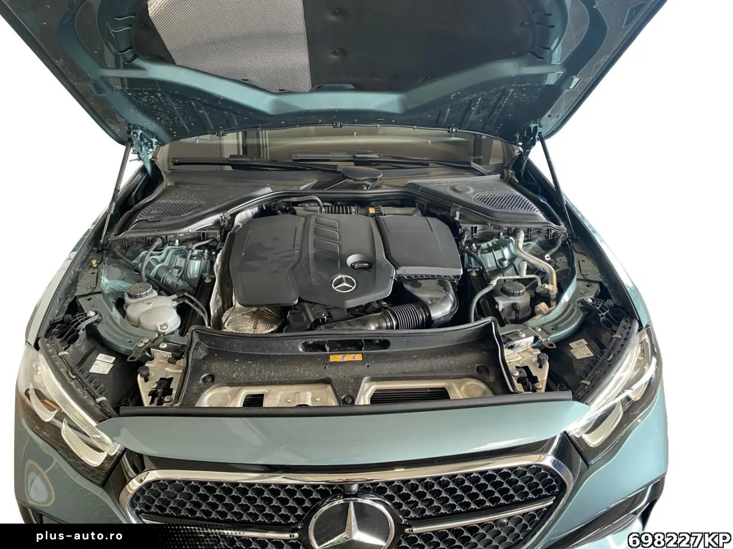 MERCEDES-BENZ E 220 d AMG AHK Night Totw. Kamera Amb&hellip;