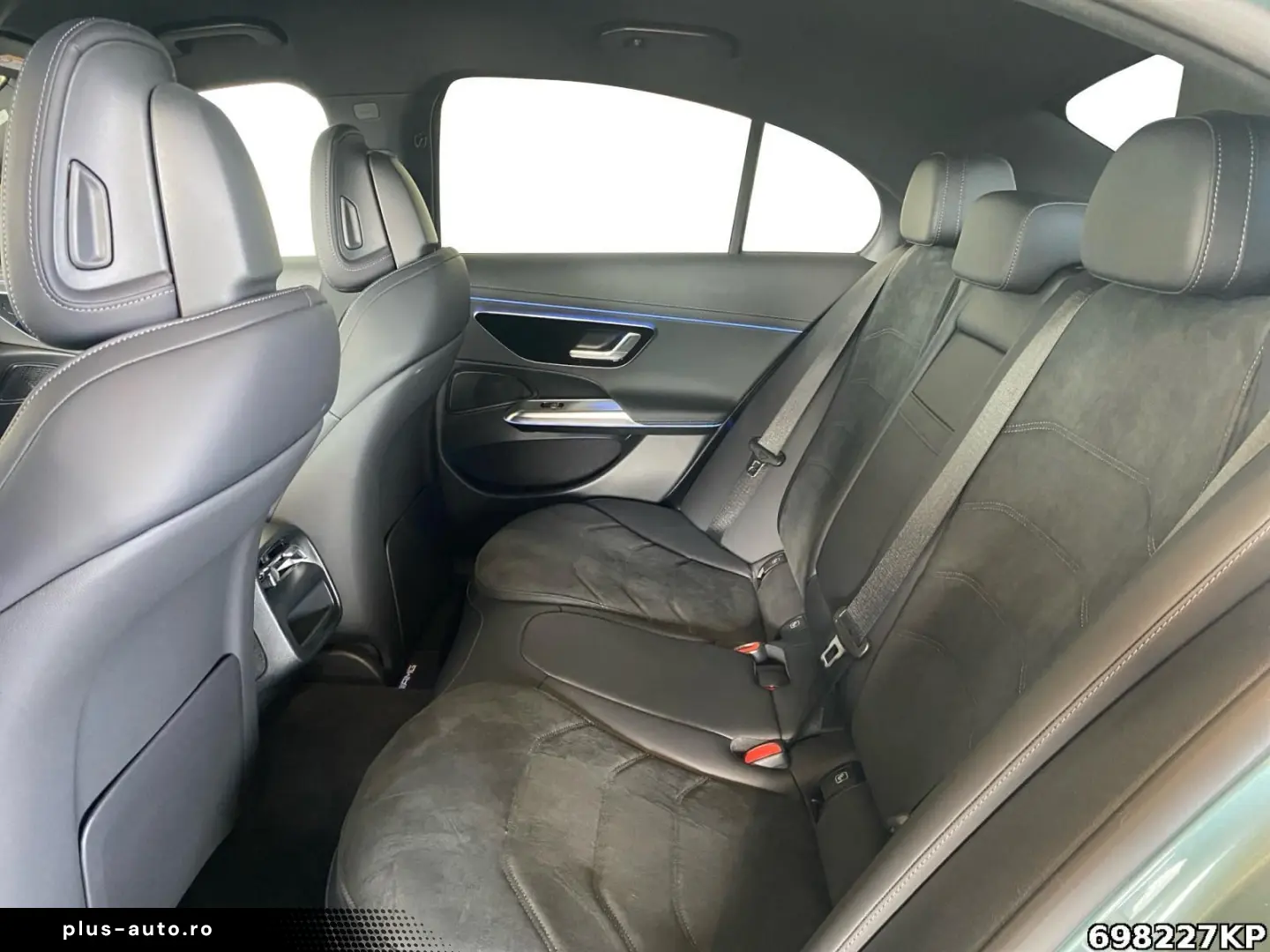 MERCEDES-BENZ E 220 d AMG AHK Night Totw. Kamera Amb&hellip;