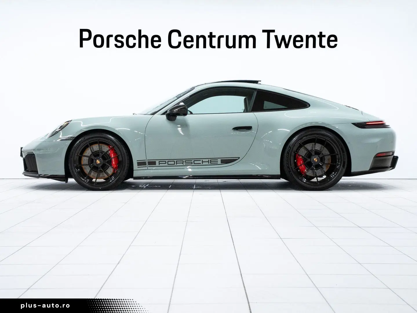 PORSCHE 992 Carrera GTS