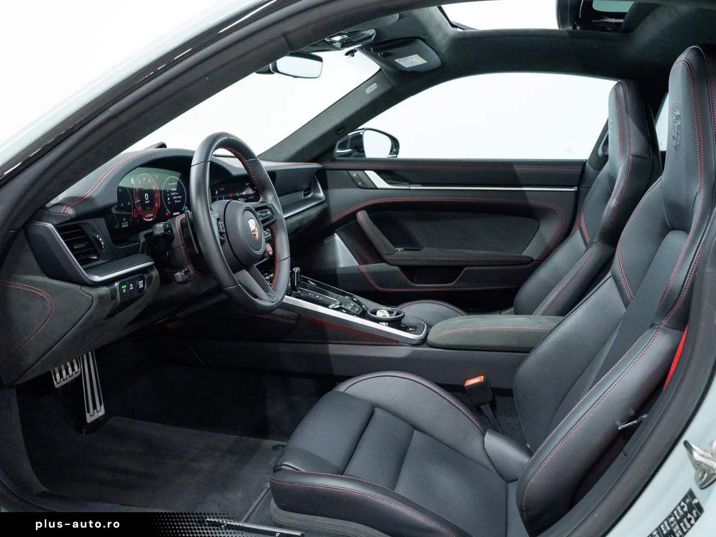 PORSCHE 992 Carrera GTS