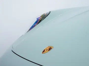 PORSCHE 992 Carrera GTS
