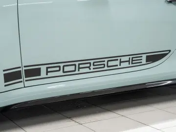 PORSCHE 992 Carrera GTS