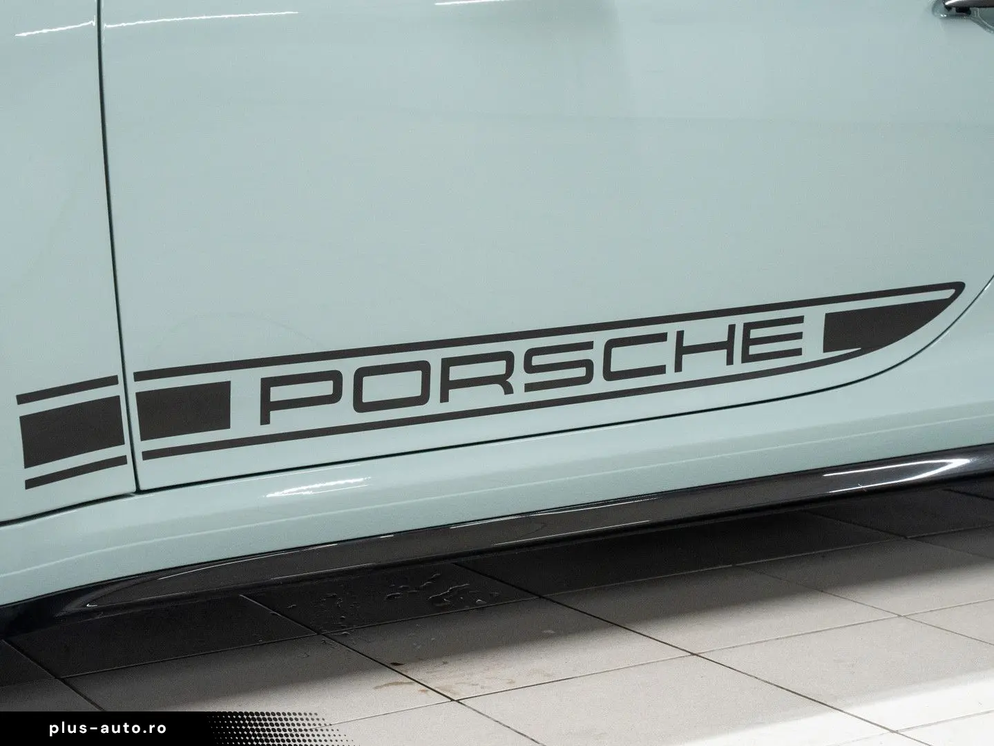 PORSCHE 992 Carrera GTS