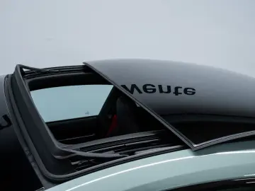 PORSCHE 992 Carrera GTS