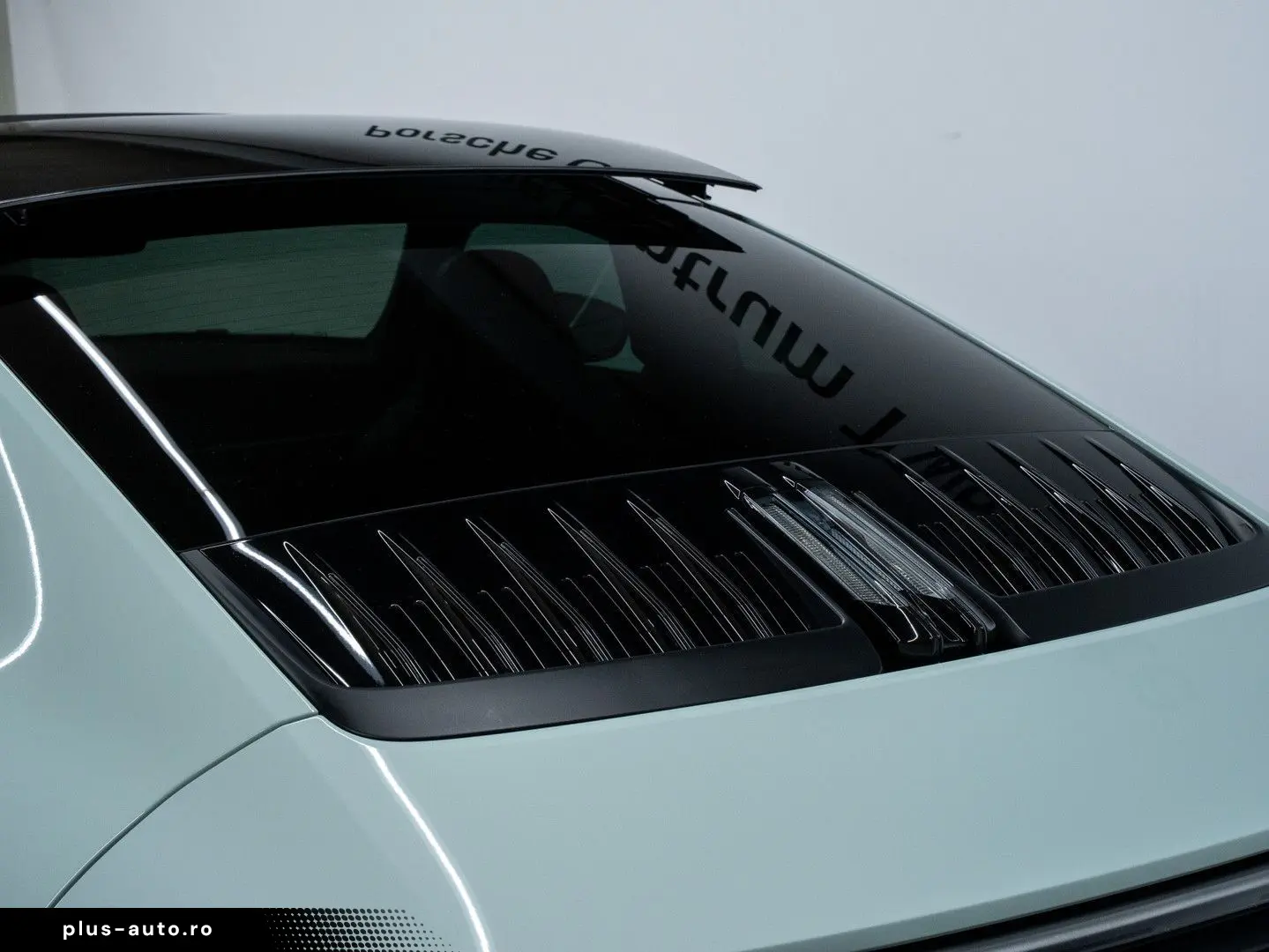 PORSCHE 992 Carrera GTS