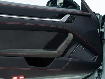 PORSCHE 992 Carrera GTS
