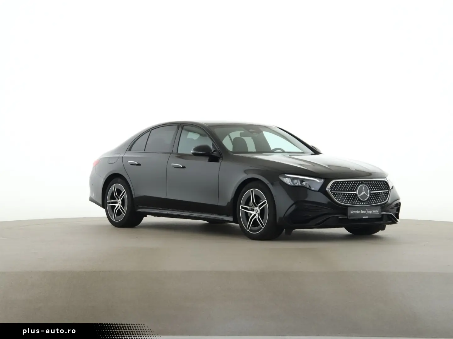 MERCEDES-BENZ E 200 AMG Night AHK Burmester 4D Distronic