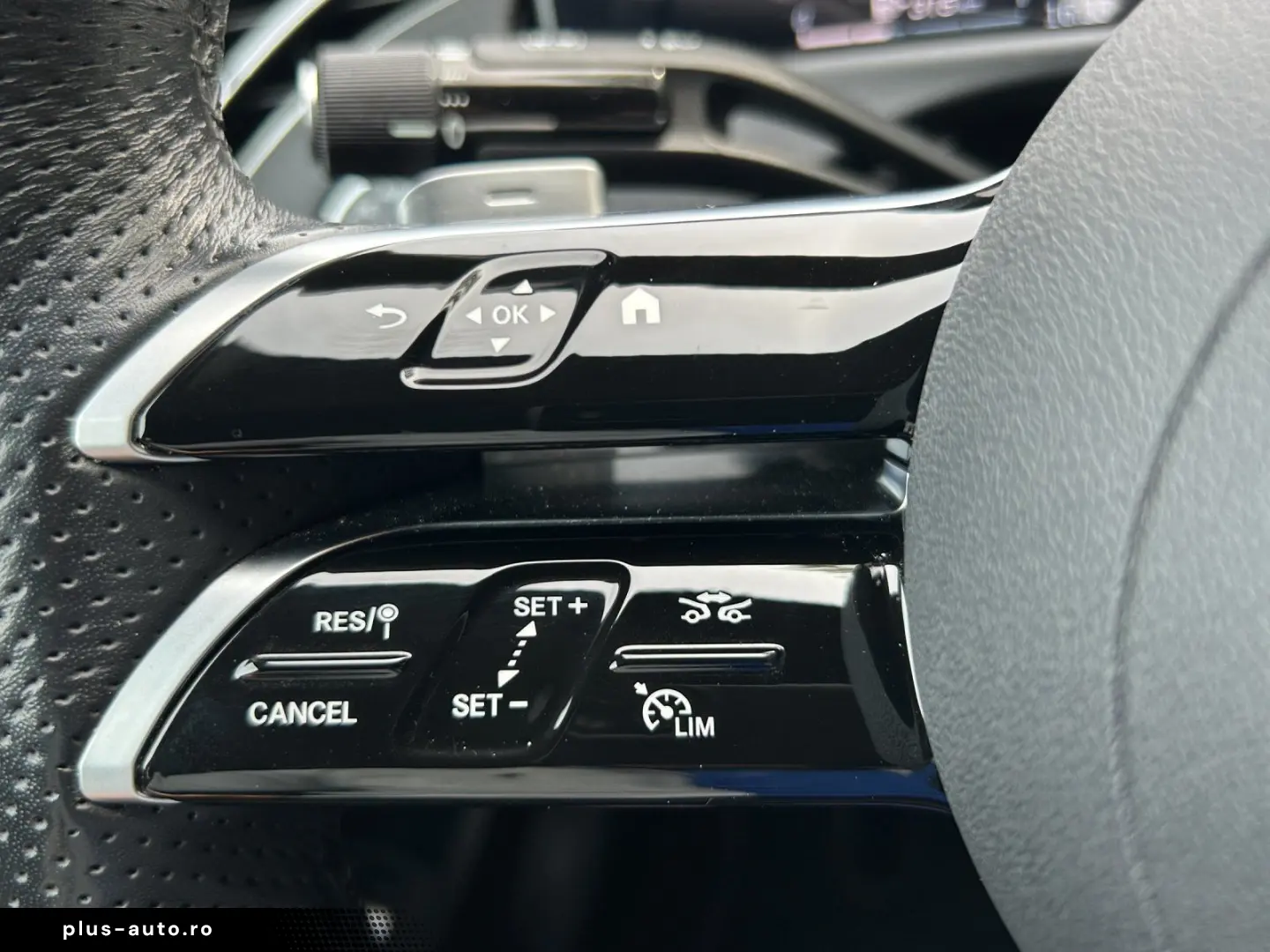 MERCEDES-BENZ E 200 AMG Pano DISTRO Kamera NIGHT KeyGO 19