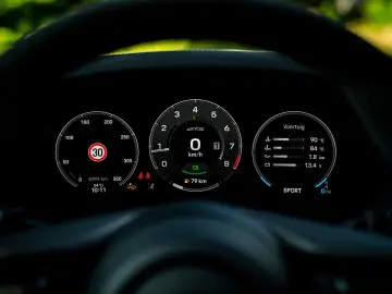 PORSCHE 992 3.6 T-Hybrid Carrera GTS   SportDesign   Lif