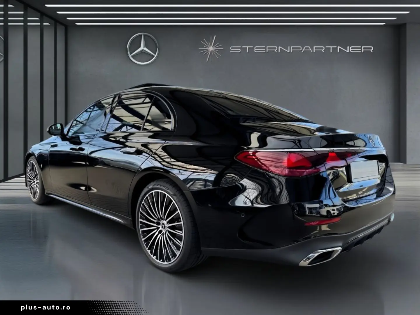 MERCEDES-BENZ E 220 d AMG  20''  Pano-D.  &hellip;