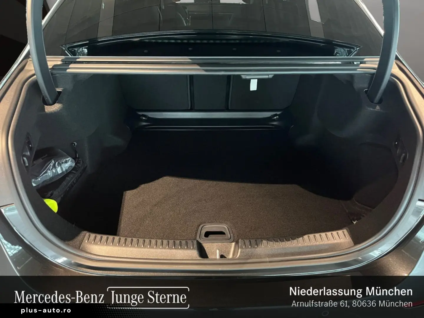 MERCEDES-BENZ E 200 AMG Advanced  21  Digital Burm4D 360