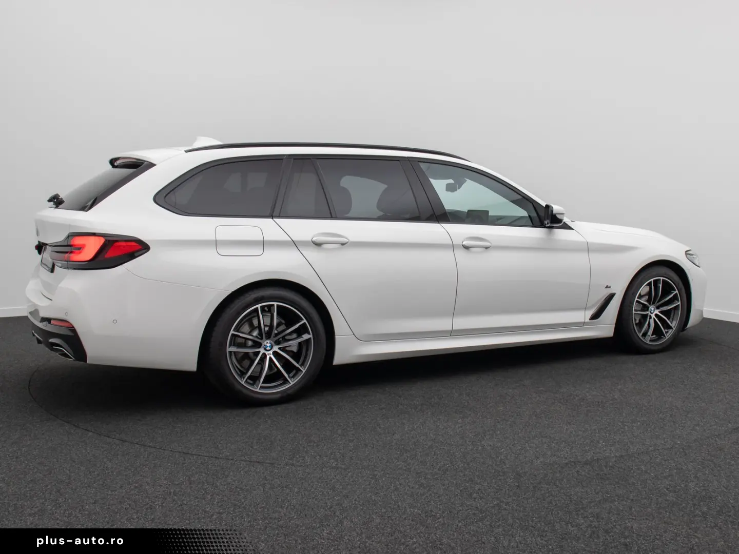 BMW 530i M Sport Kamera HUD DAB Alarm HiFi 4xKlima