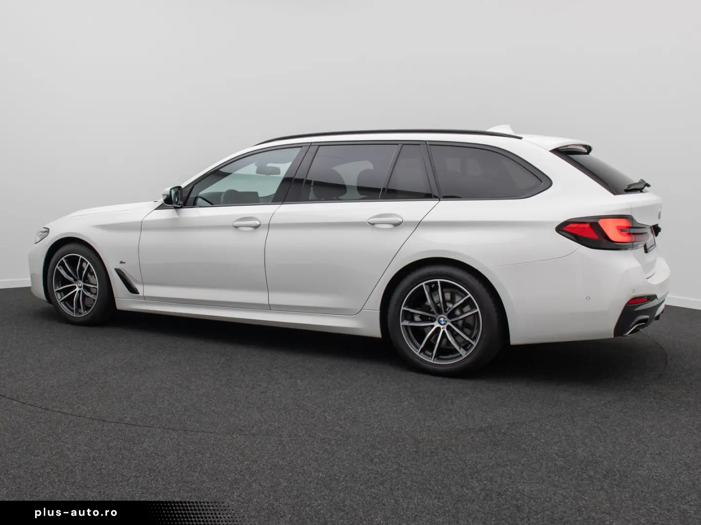 BMW 530i M Sport Kamera HUD DAB Alarm HiFi 4xKlima
