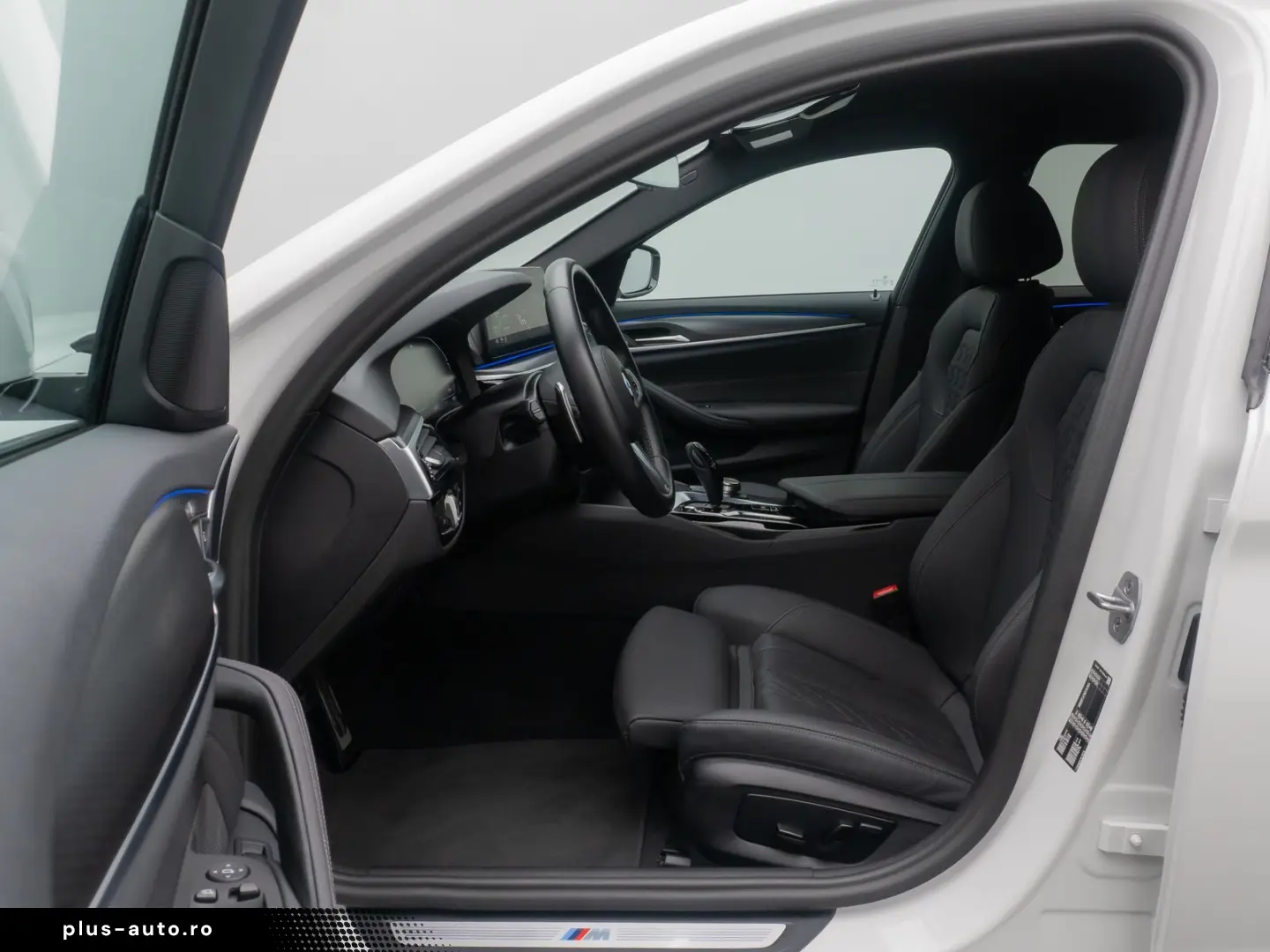 BMW 530i M Sport Kamera HUD DAB Alarm HiFi 4xKlima