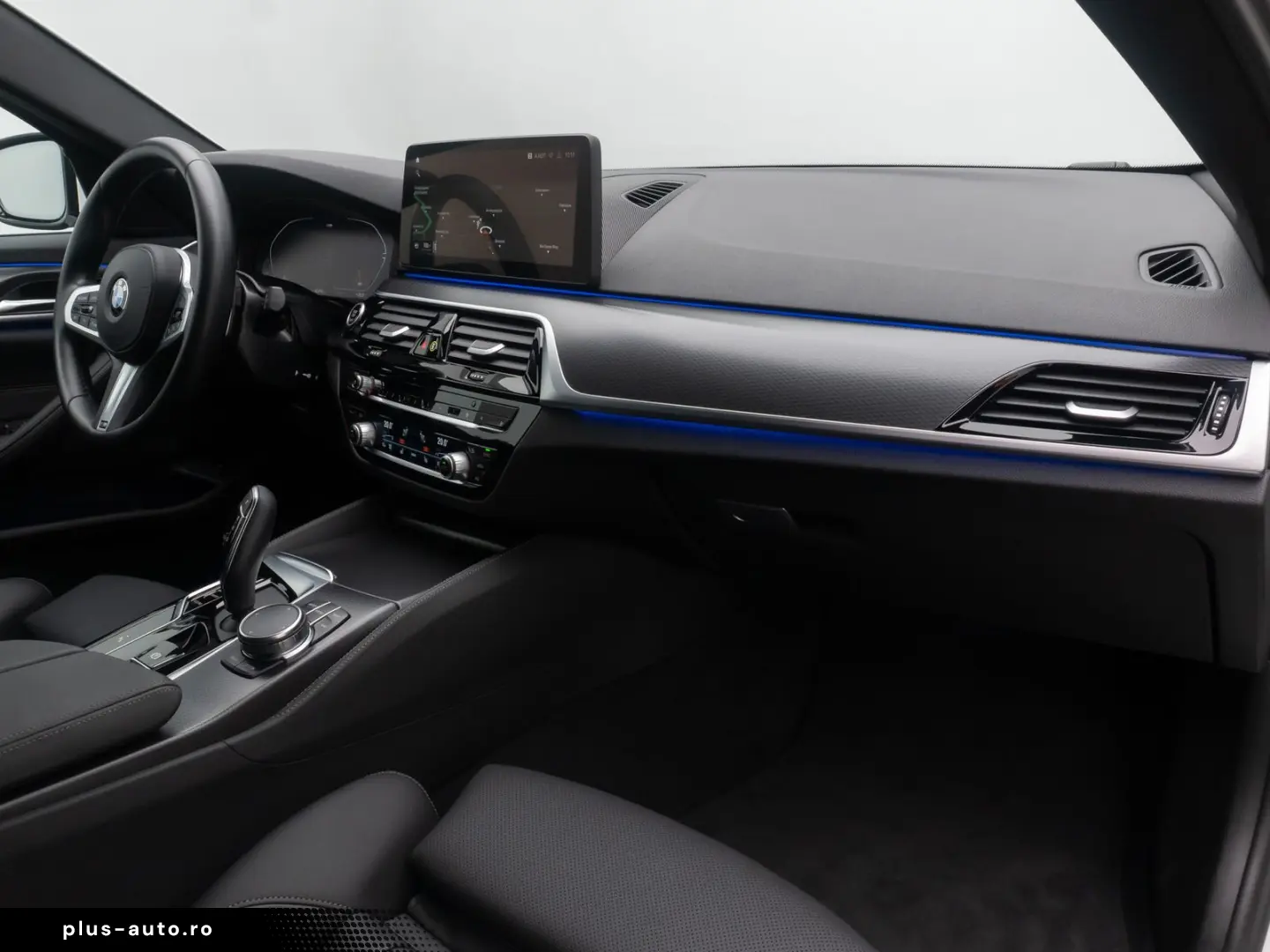 BMW 530i M Sport Kamera HUD DAB Alarm HiFi 4xKlima