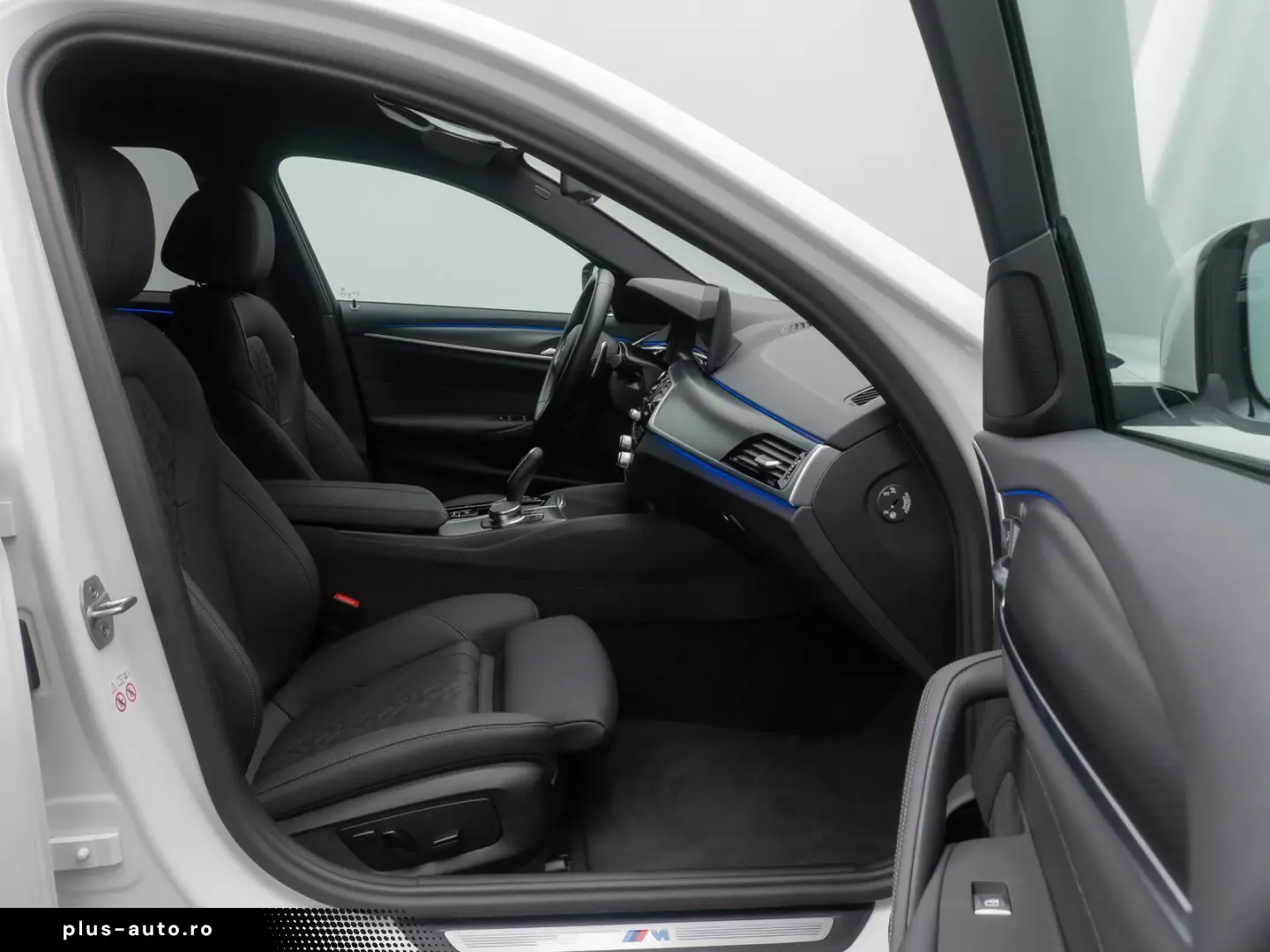 BMW 530i M Sport Kamera HUD DAB Alarm HiFi 4xKlima
