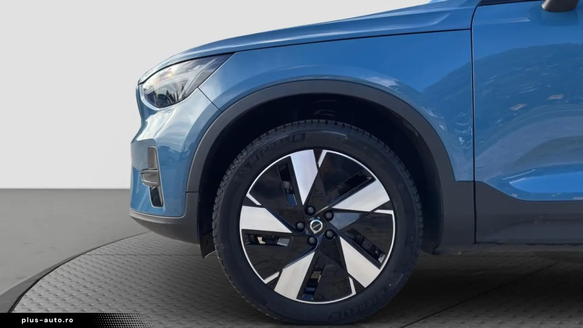 Volvo XC40 Core Pure Electric Ext. Range AHK GJR