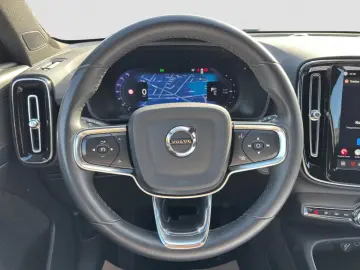 Volvo XC40 Core Pure Electric Ext. Range AHK GJR