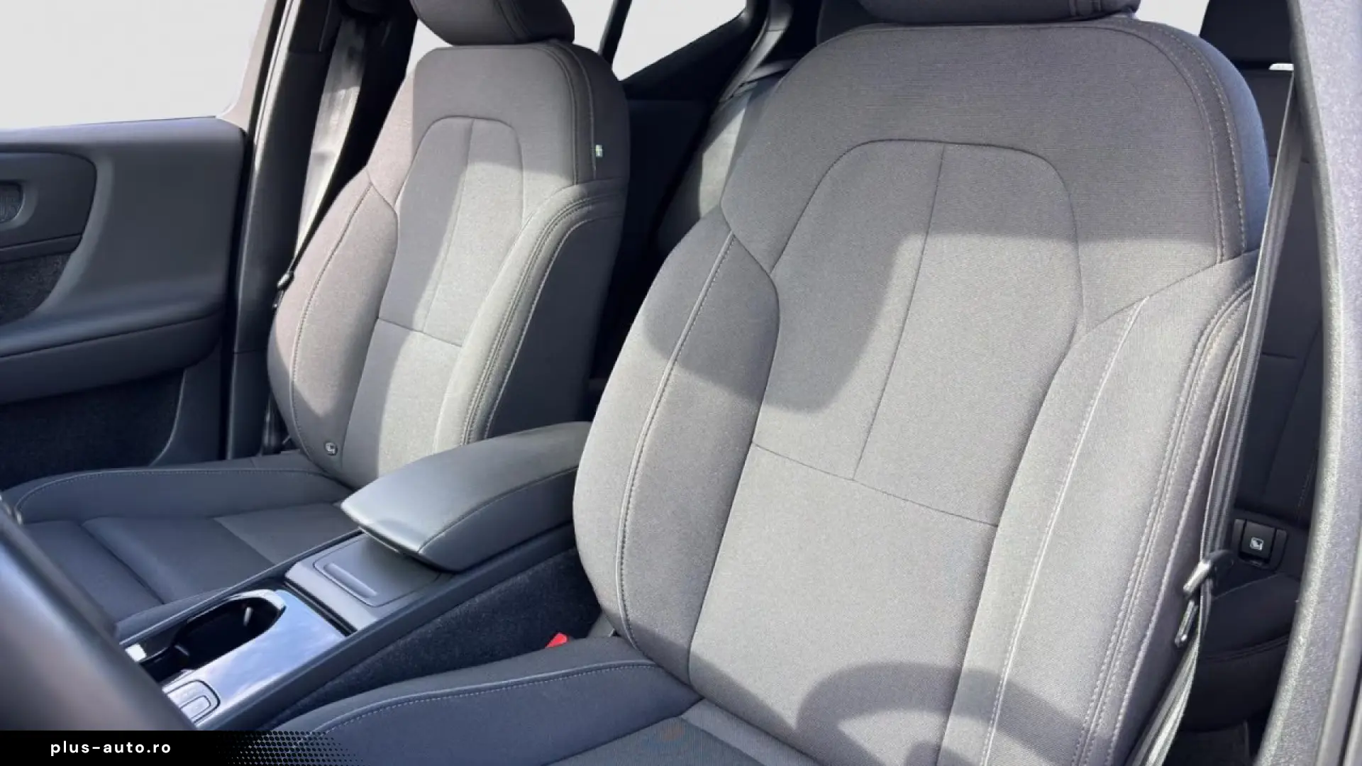 Volvo XC40 Core Pure Electric Ext. Range AHK GJR