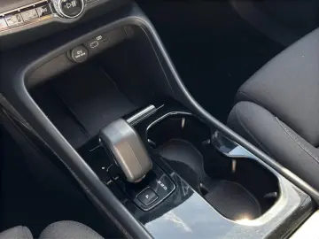 Volvo XC40 Core Pure Electric Ext. Range AHK GJR
