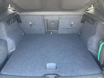 Volvo XC40 Core Pure Electric Ext. Range AHK GJR